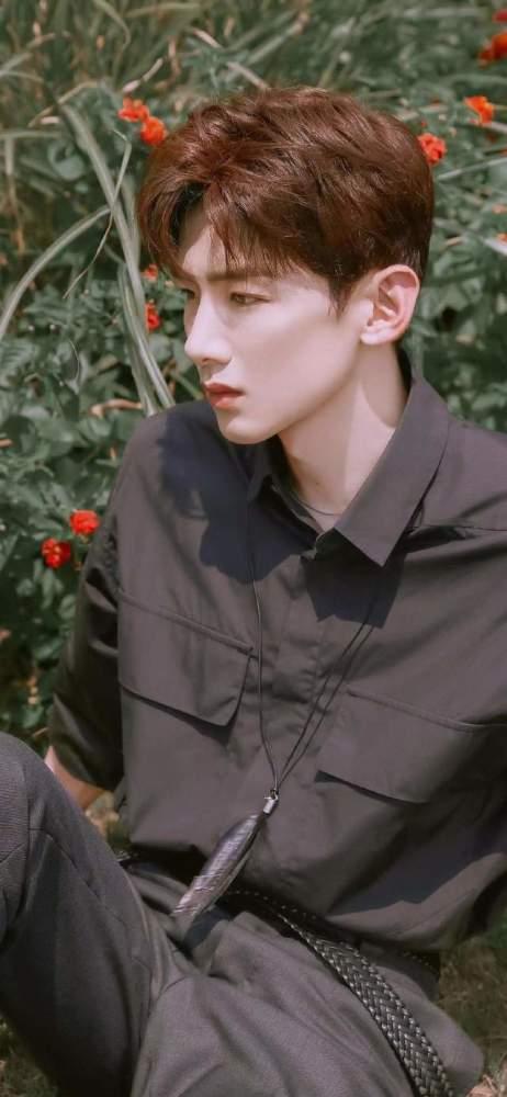 白敬亭圈内人爆料是哪一期,揭秘哪一期引发热议  第2张